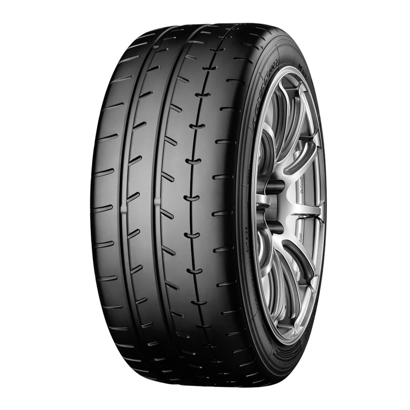 Yokohama ADVAN A052 245/45 R16 94W